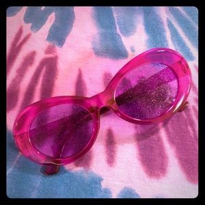 Magenta tinted glitter sunnies